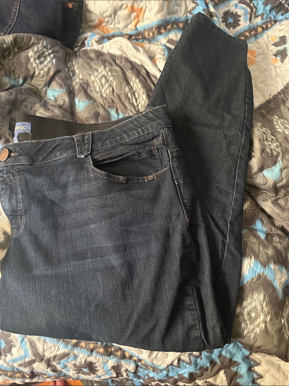Democracy 24W Dark Wash Straight Leg Jeans